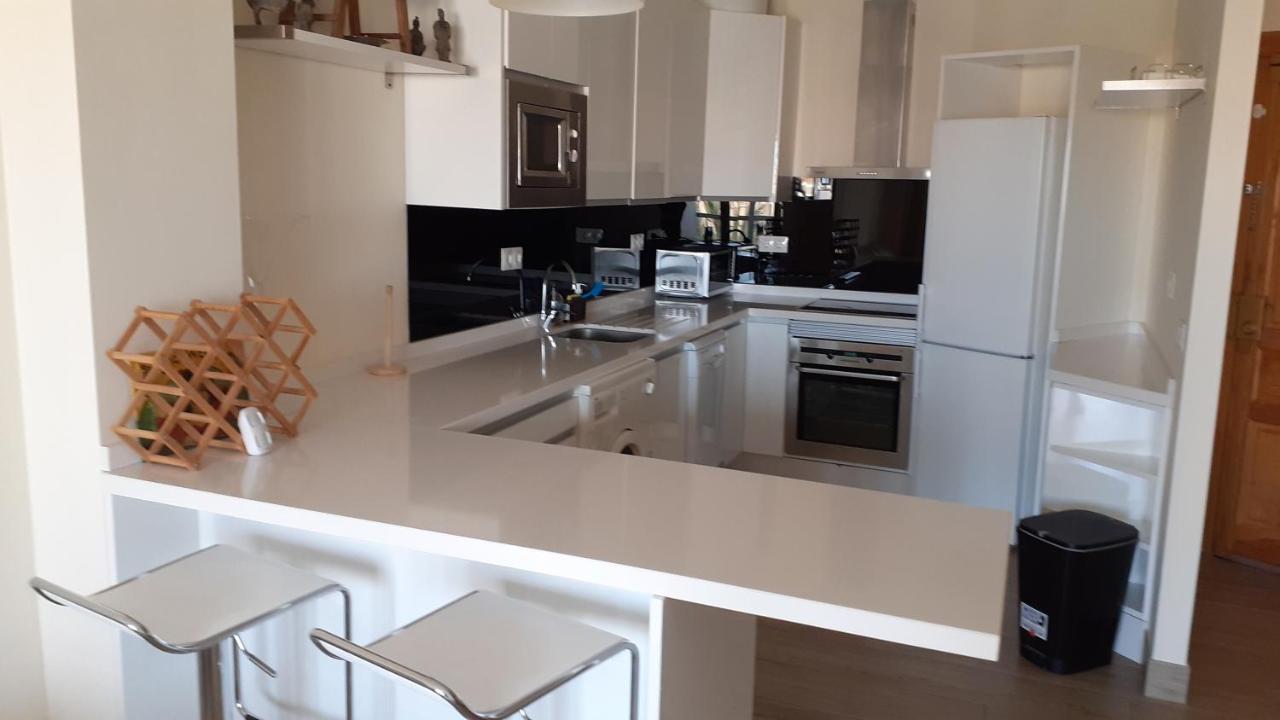 Amplio Piso Al Lado De La Playa En Nerja Daire Dış mekan fotoğraf
