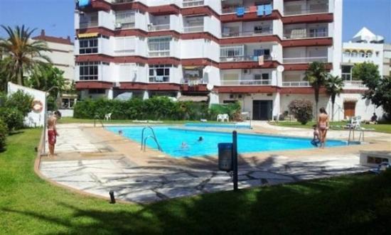 Amplio Piso Al Lado De La Playa En Nerja Daire Dış mekan fotoğraf