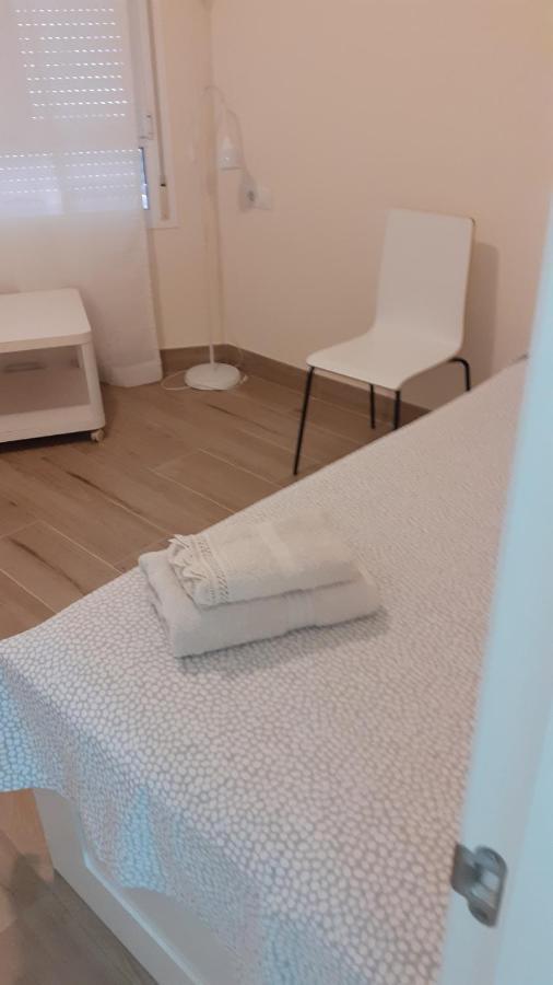 Amplio Piso Al Lado De La Playa En Nerja Daire Dış mekan fotoğraf